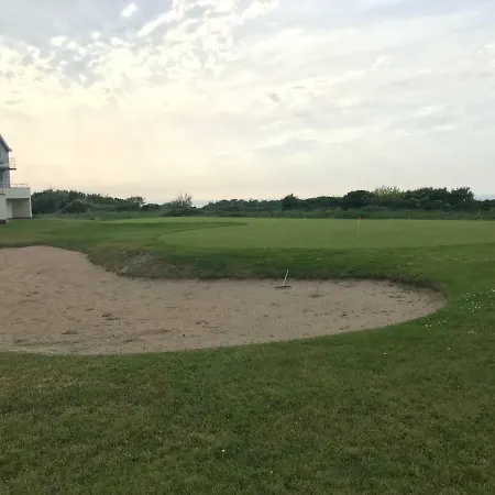Dans Les Dunes Du Golf
